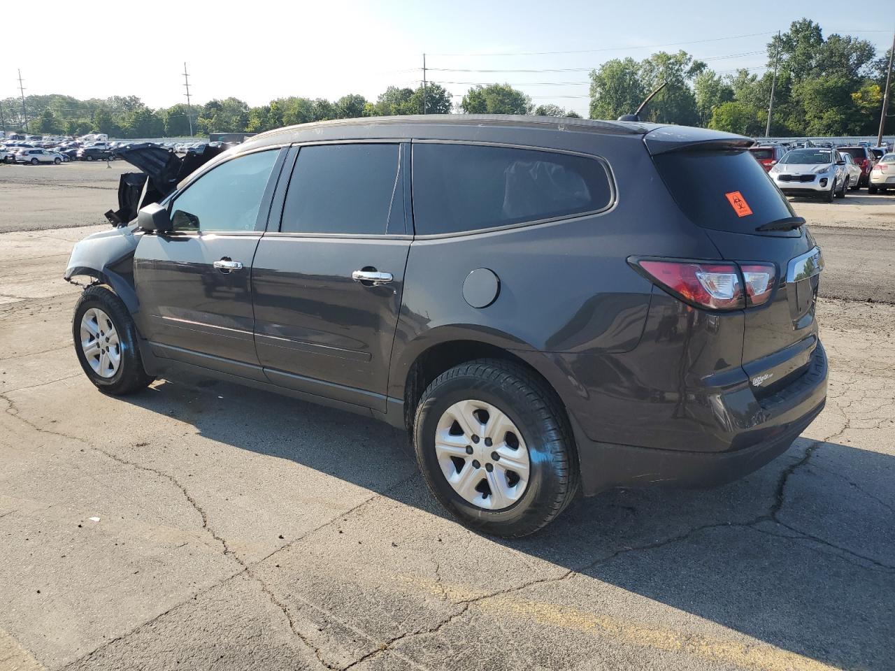 2015 Chevrolet Traverse Ls - Фото 2