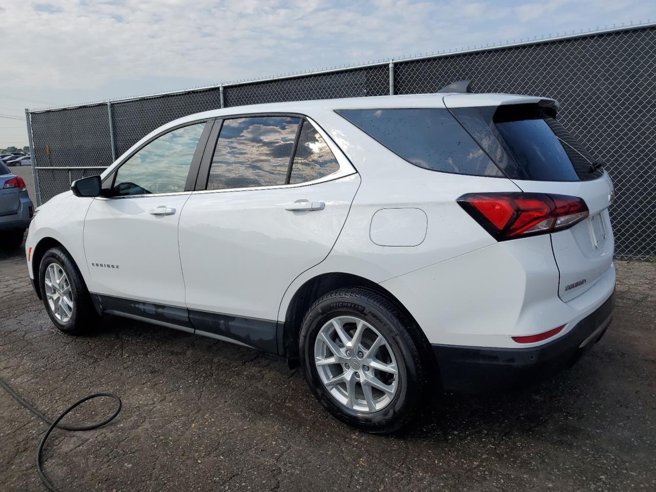2022 Chevrolet Equinox Lt - Image 2
