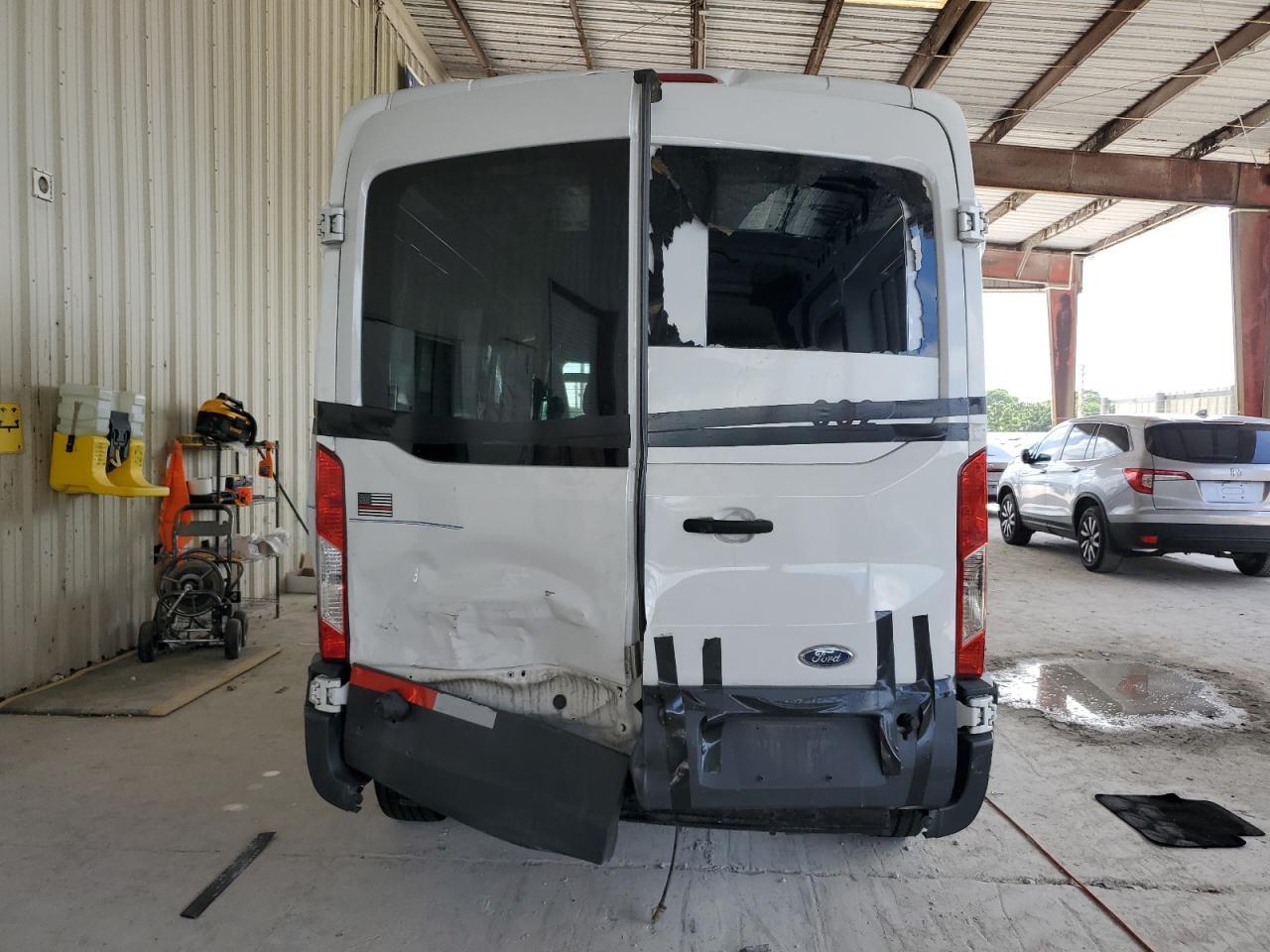 2017 Ford Transit T-250 - Фото 6