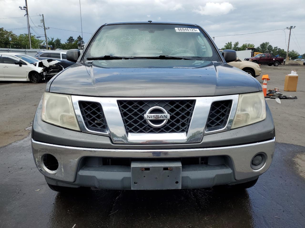 2009 Nissan Frontier Se V6 - Image 5