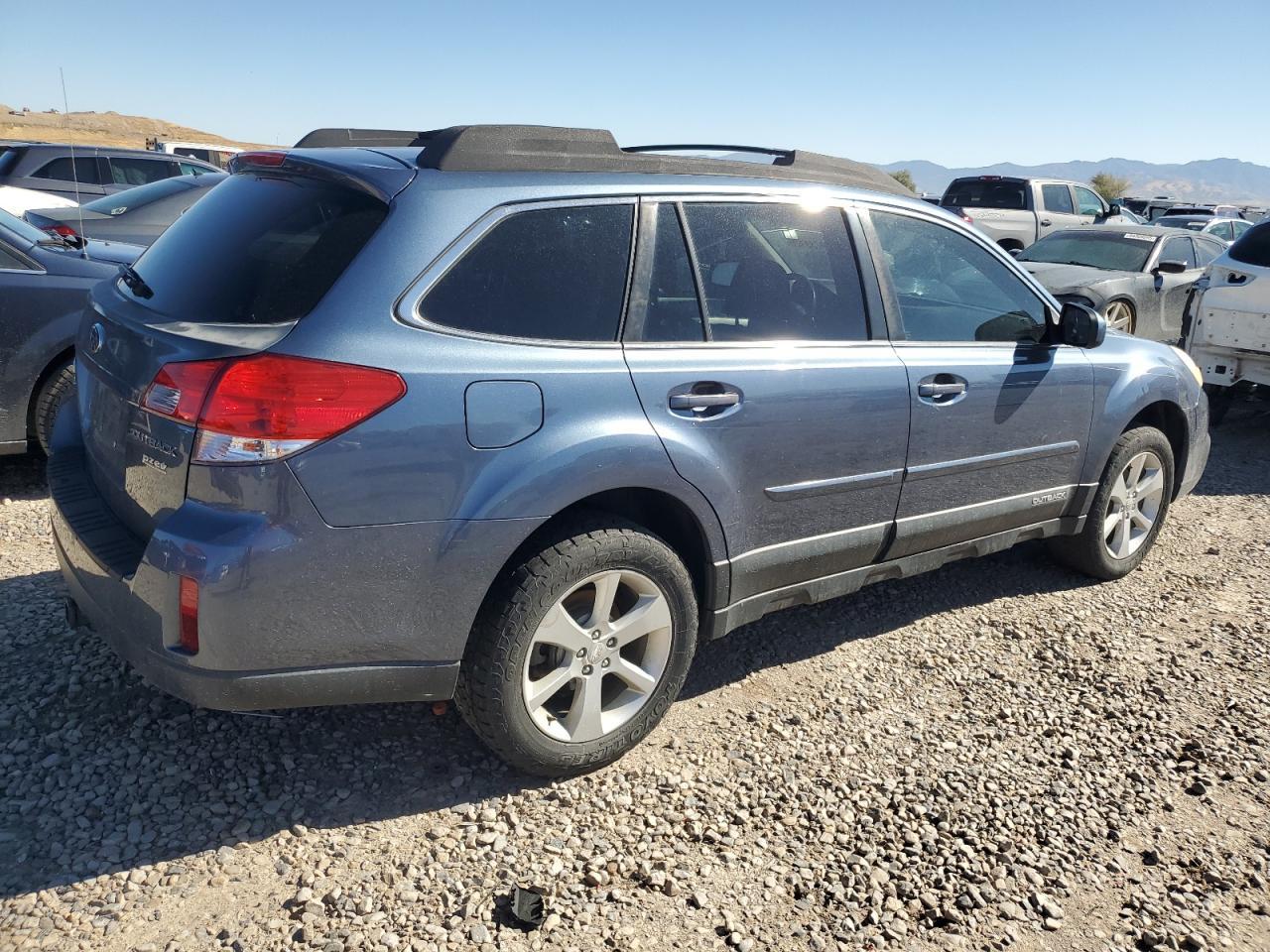 2013 Subaru Outback 2.5I Premium - Фото 3