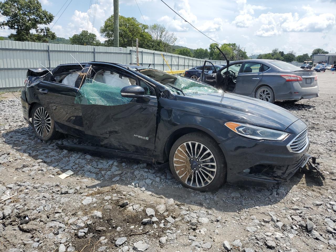 2017 Ford Fusion Titanium Hev - Image 4