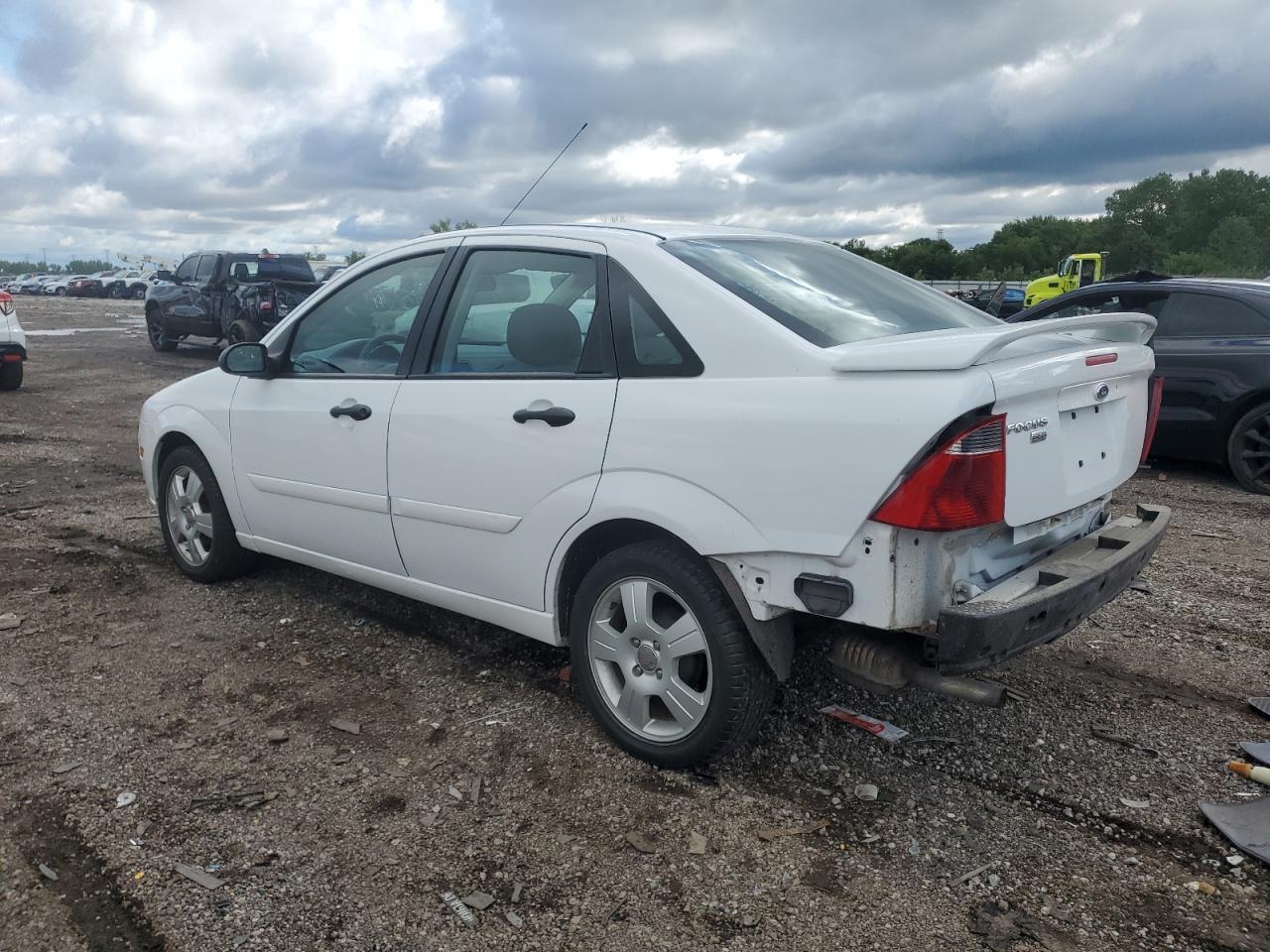 2007 Ford Focus Zx4 - Image 2