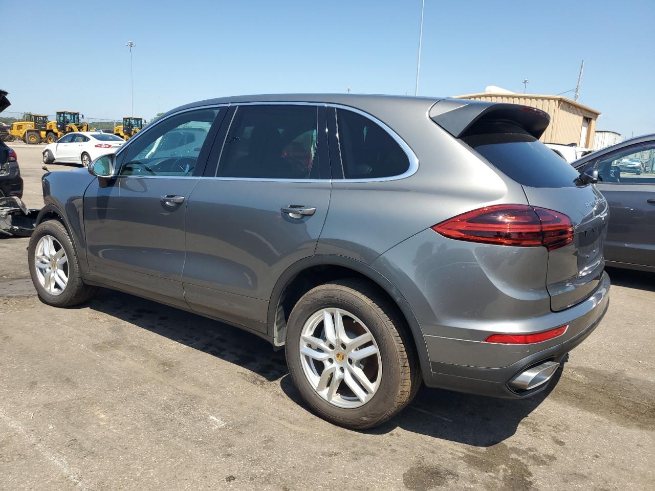 2017 Porsche Cayenne - Фото 2