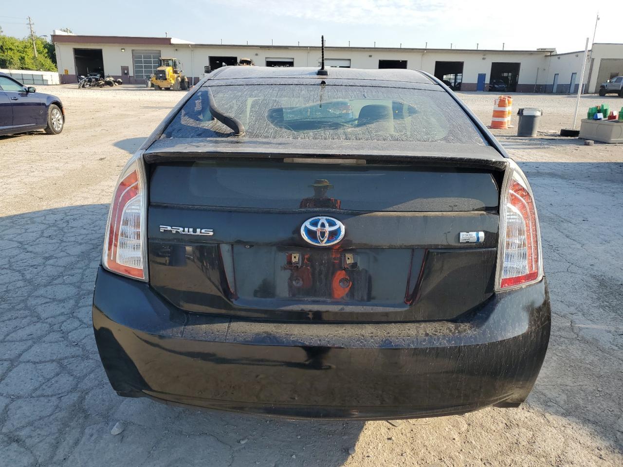 2012 Toyota Prius - Image 6
