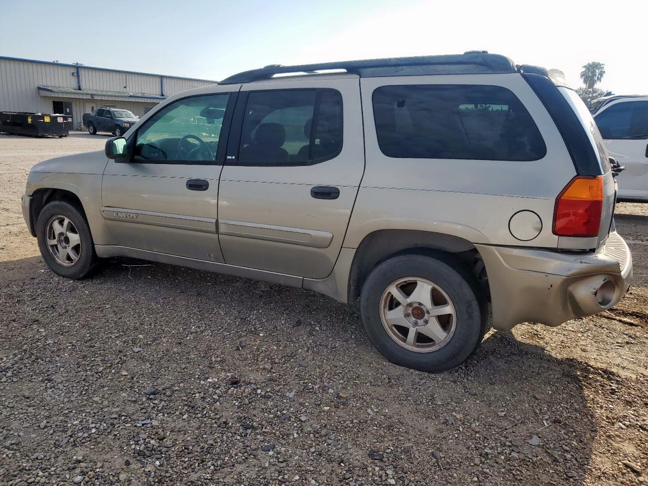 2002 GMC Envoy Xl - Фото 2