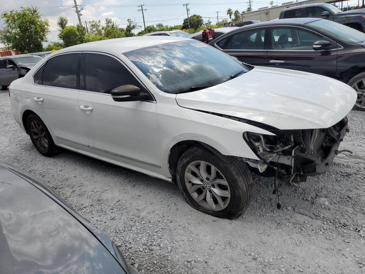 2016 Volkswagen Passat S - Image 4
