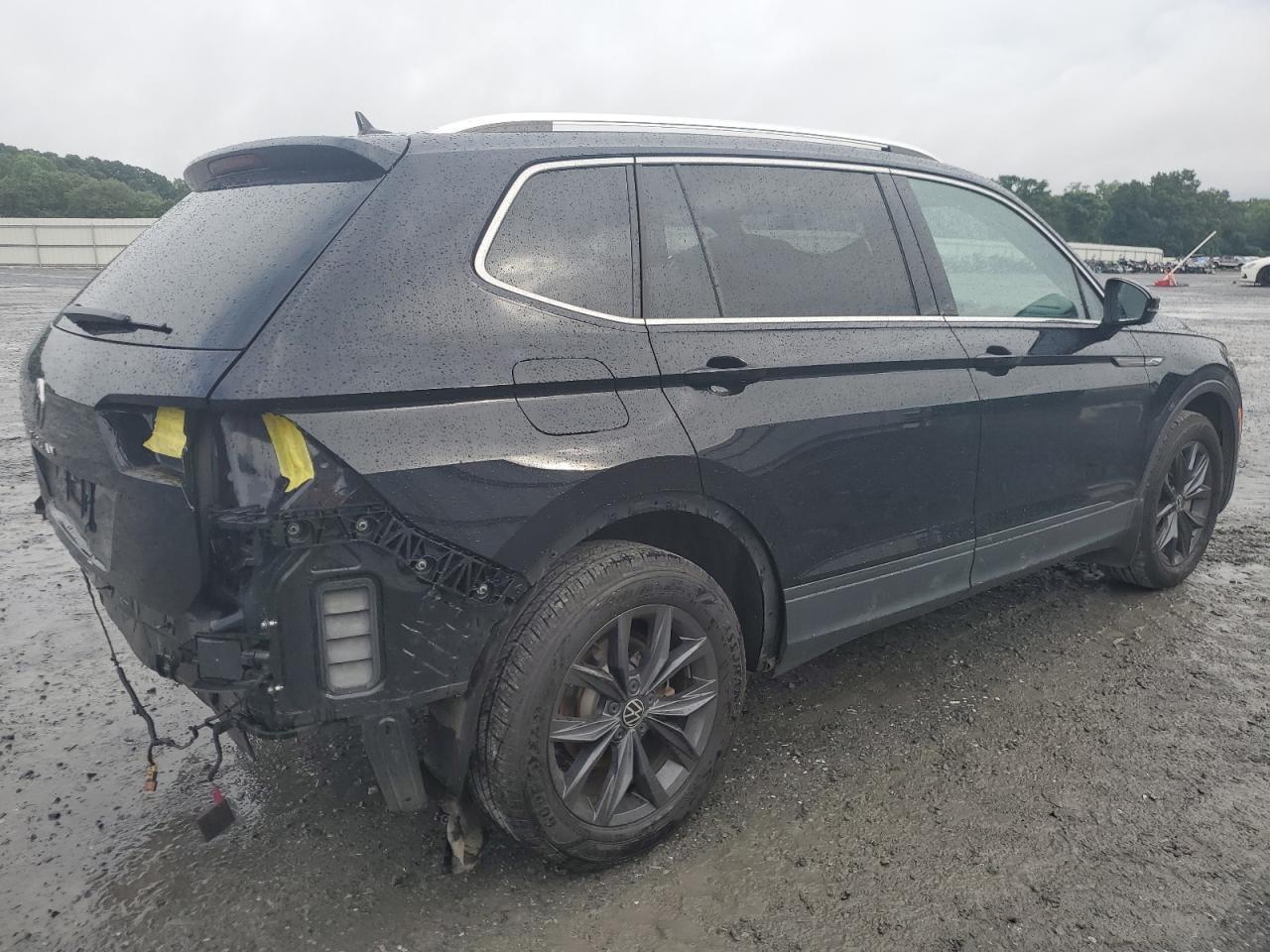 2022 Volkswagen Tiguan Se - Фото 3