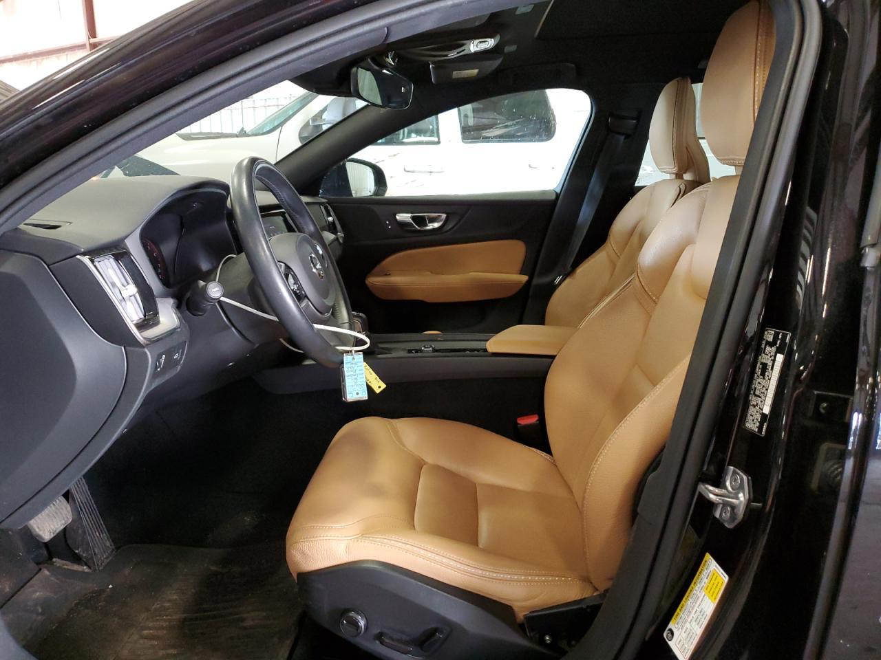 2020 Volvo V60 Cross Country T5 Momentum - Фото 7