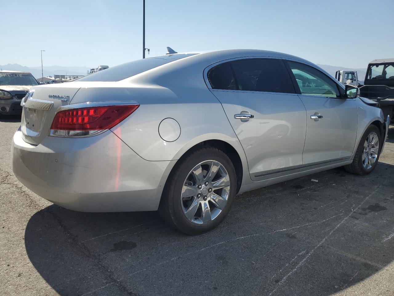 2010 Buick Lacrosse Cxl - Image 3
