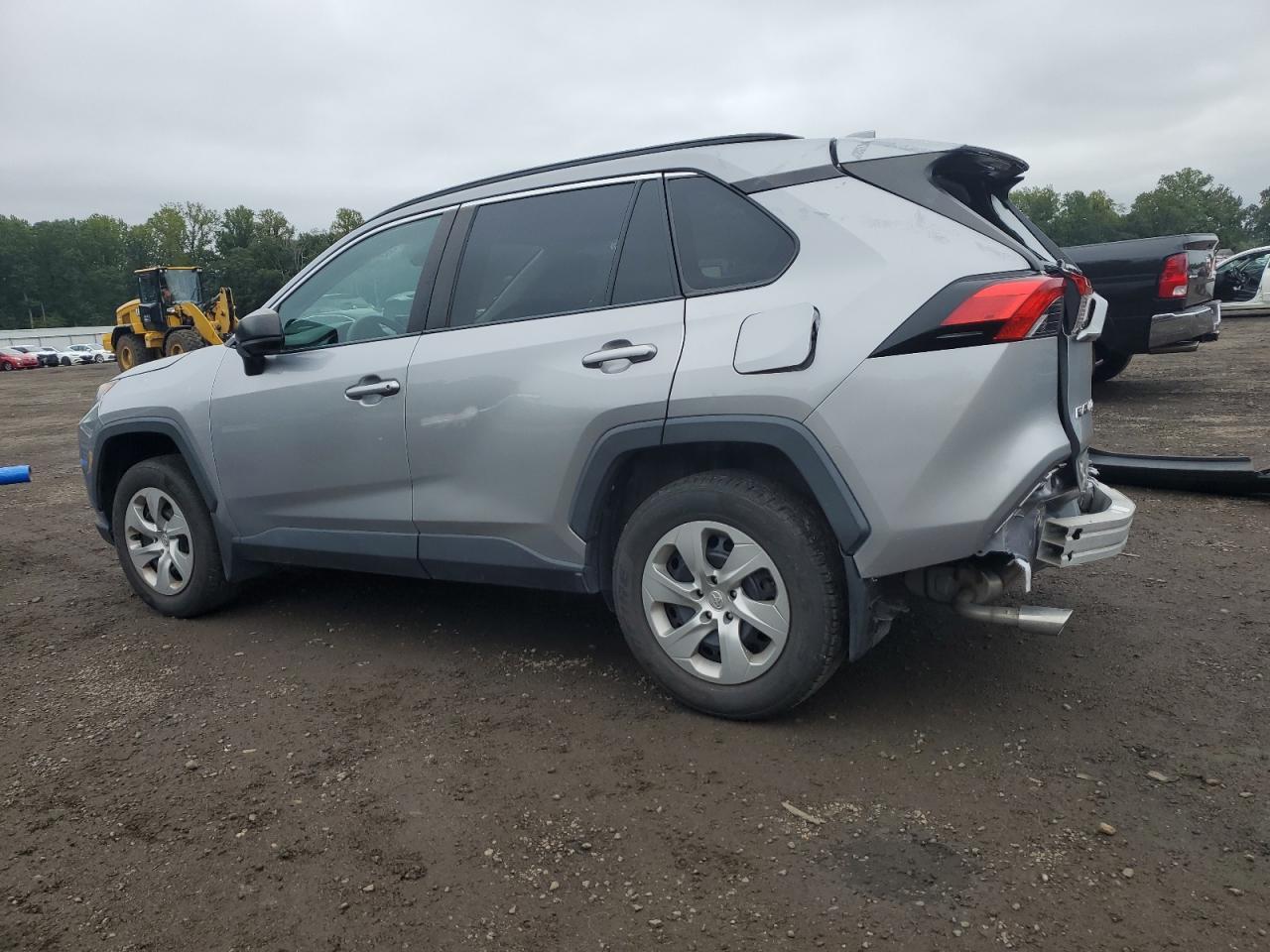 2021 Toyota Rav4 Le - Фото 2