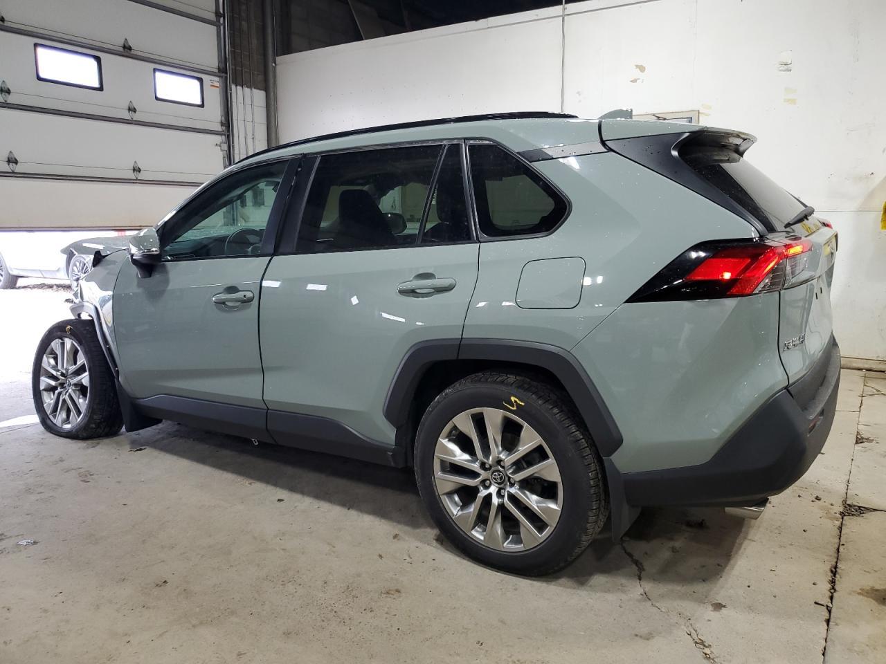 2019 Toyota Rav4 Xle Premium - Image 2