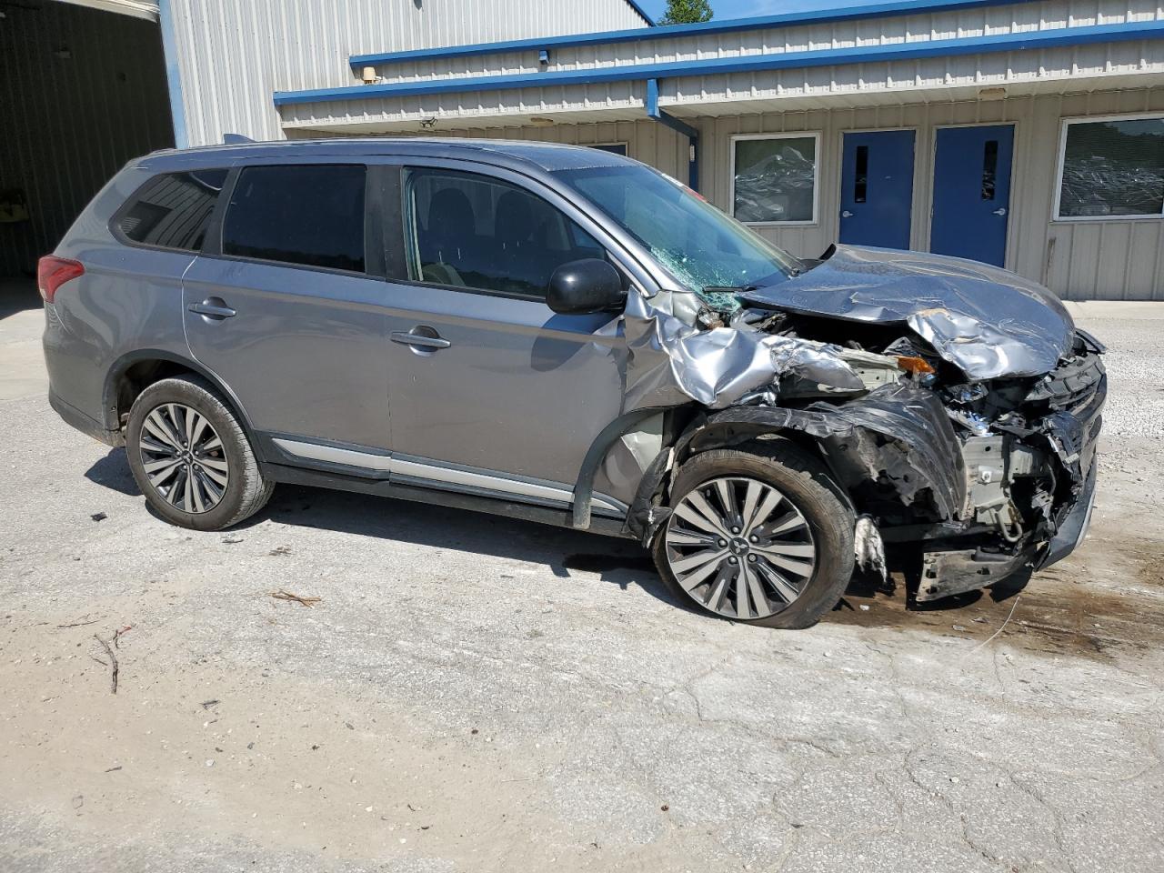 2019 Mitsubishi Outlander Se - Фото 4