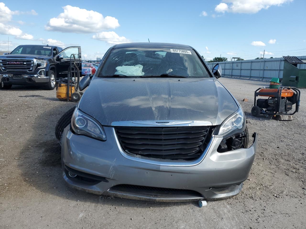 2013 Chrysler 200 Limited - Фото 5