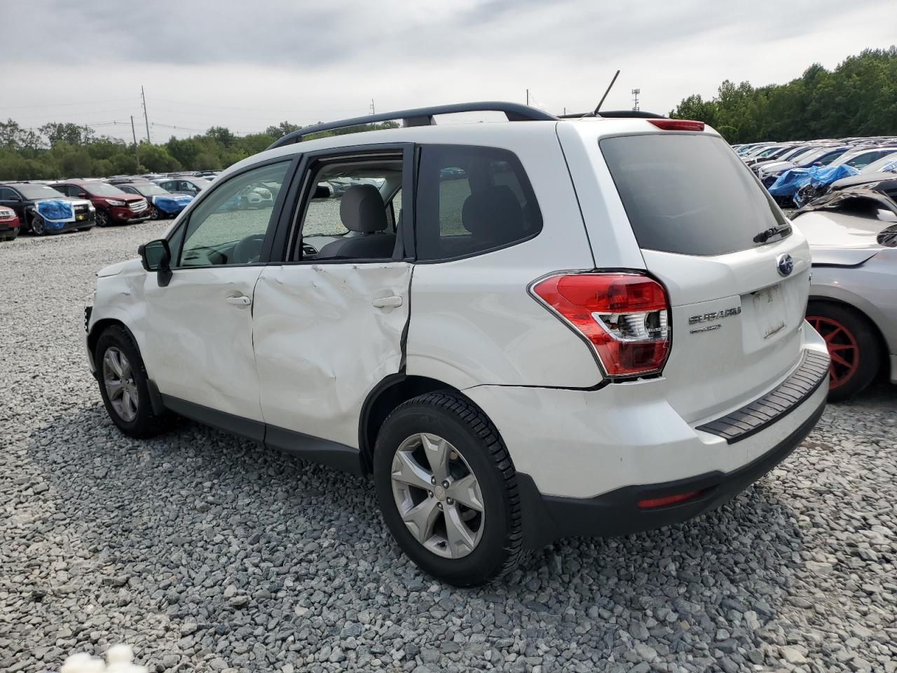 2015 Subaru Forester 2.5I Premium - Image 2