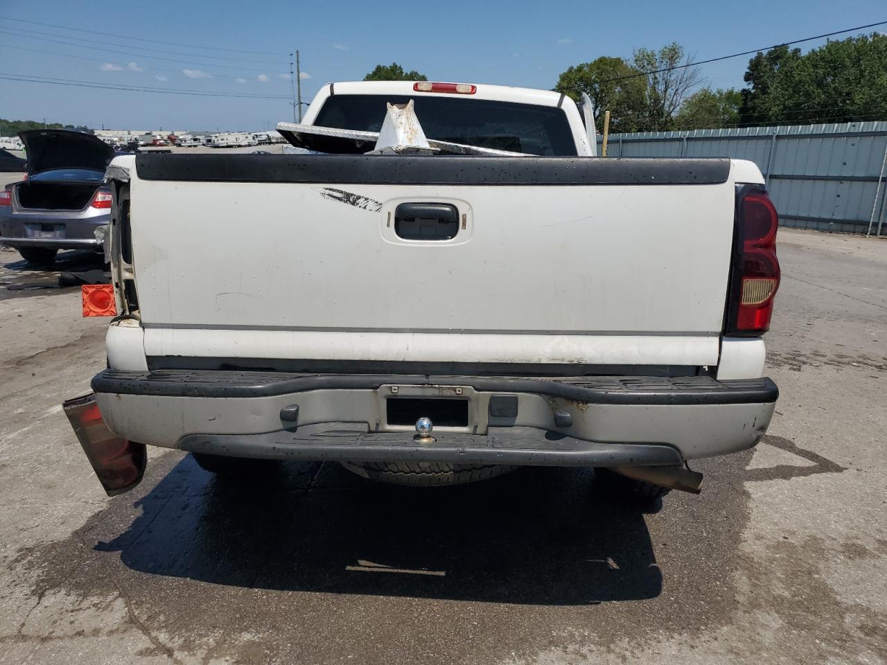 2007 Chevrolet Silverado C1500 Classic - Image 6