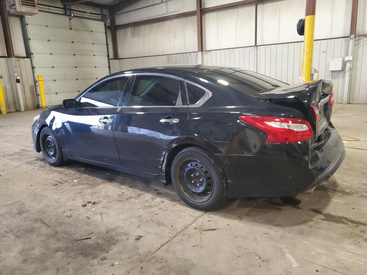 2017 Nissan Altima 2.5 - Фото 2