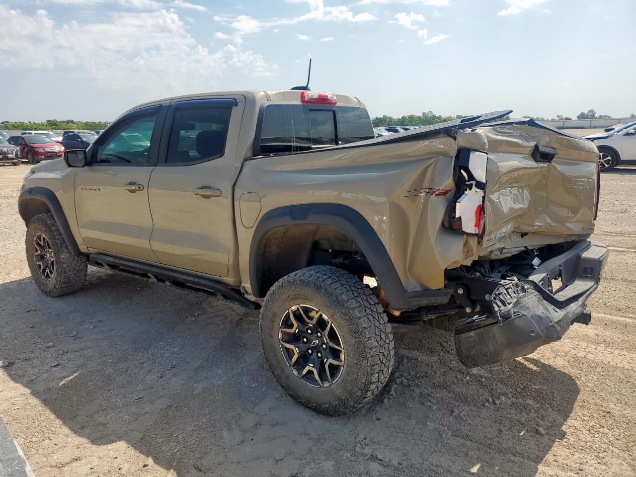 2024 Chevrolet Colorado Zr2 - Фото 2