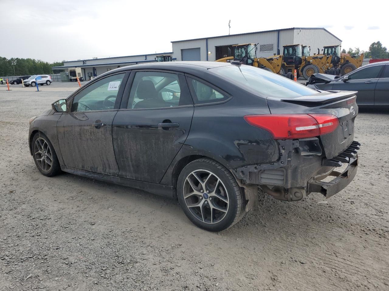 2016 Ford Focus Se - Image 2