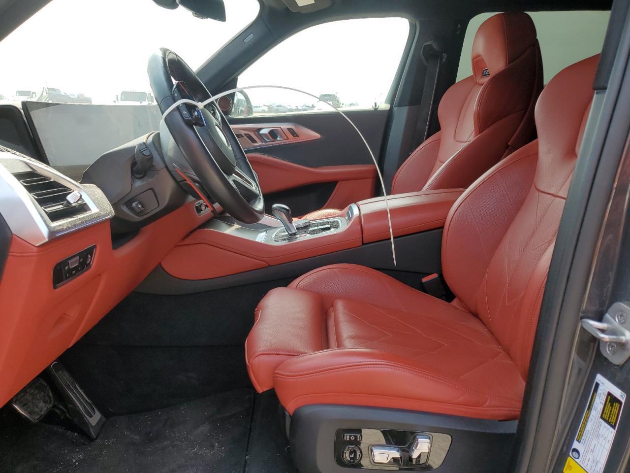 2023 BMW Xm - Image 7