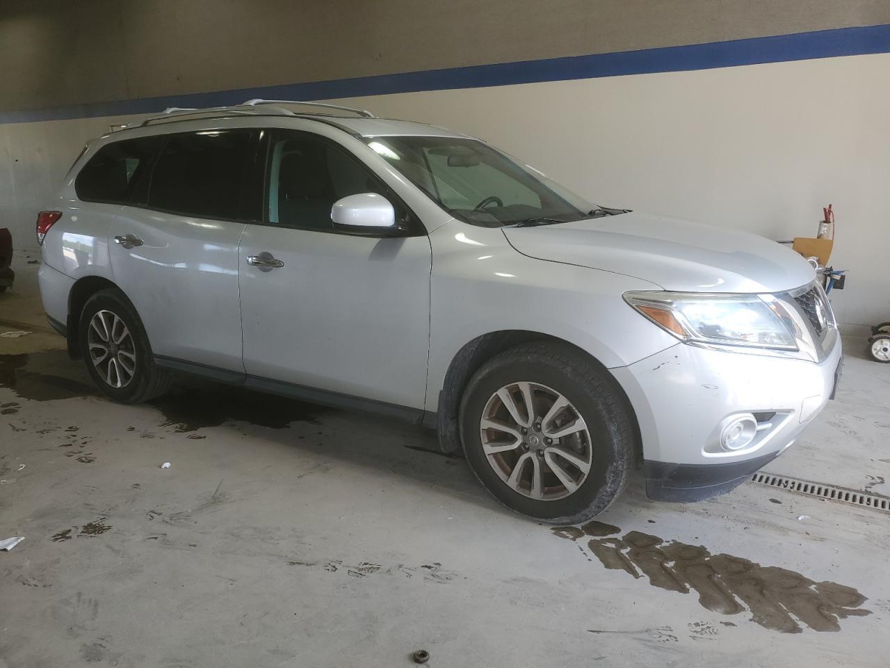 2014 Nissan Pathfinder S - Фото 4