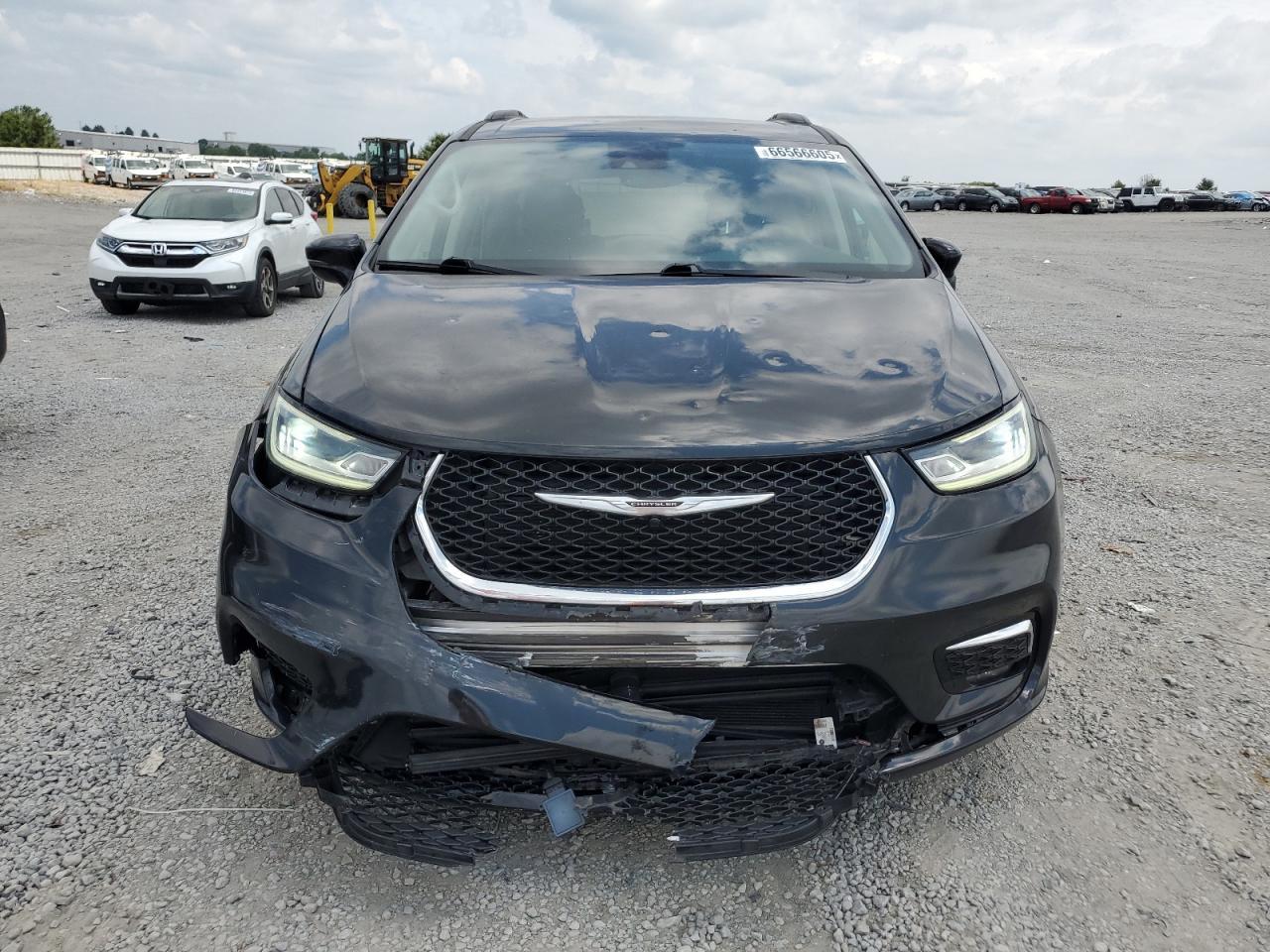 2022 Chrysler Pacifica Touring L - Фото 5