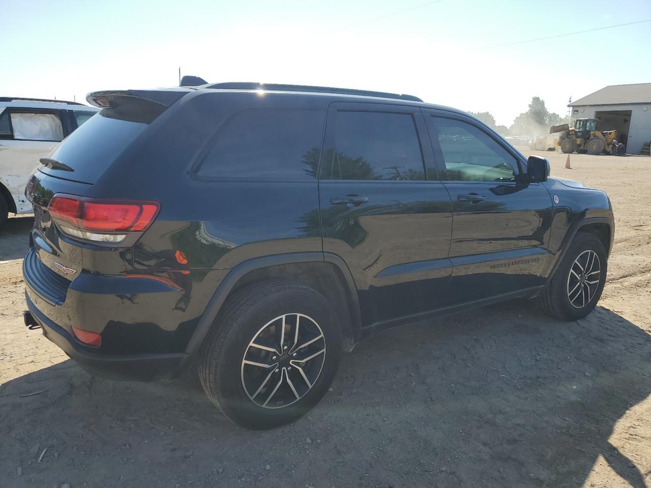 2020 Jeep Grand Cherokee Trailhawk - Фото 3