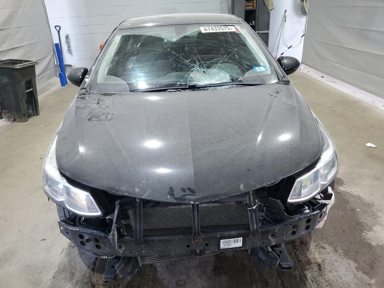 2018 Chevrolet Cruze Ls - Image 5