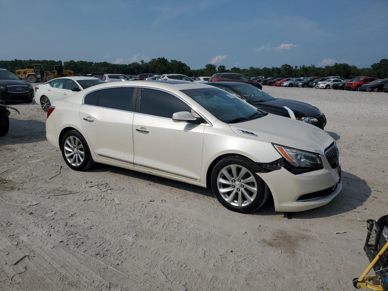 2014 Buick Lacrosse - Image 4