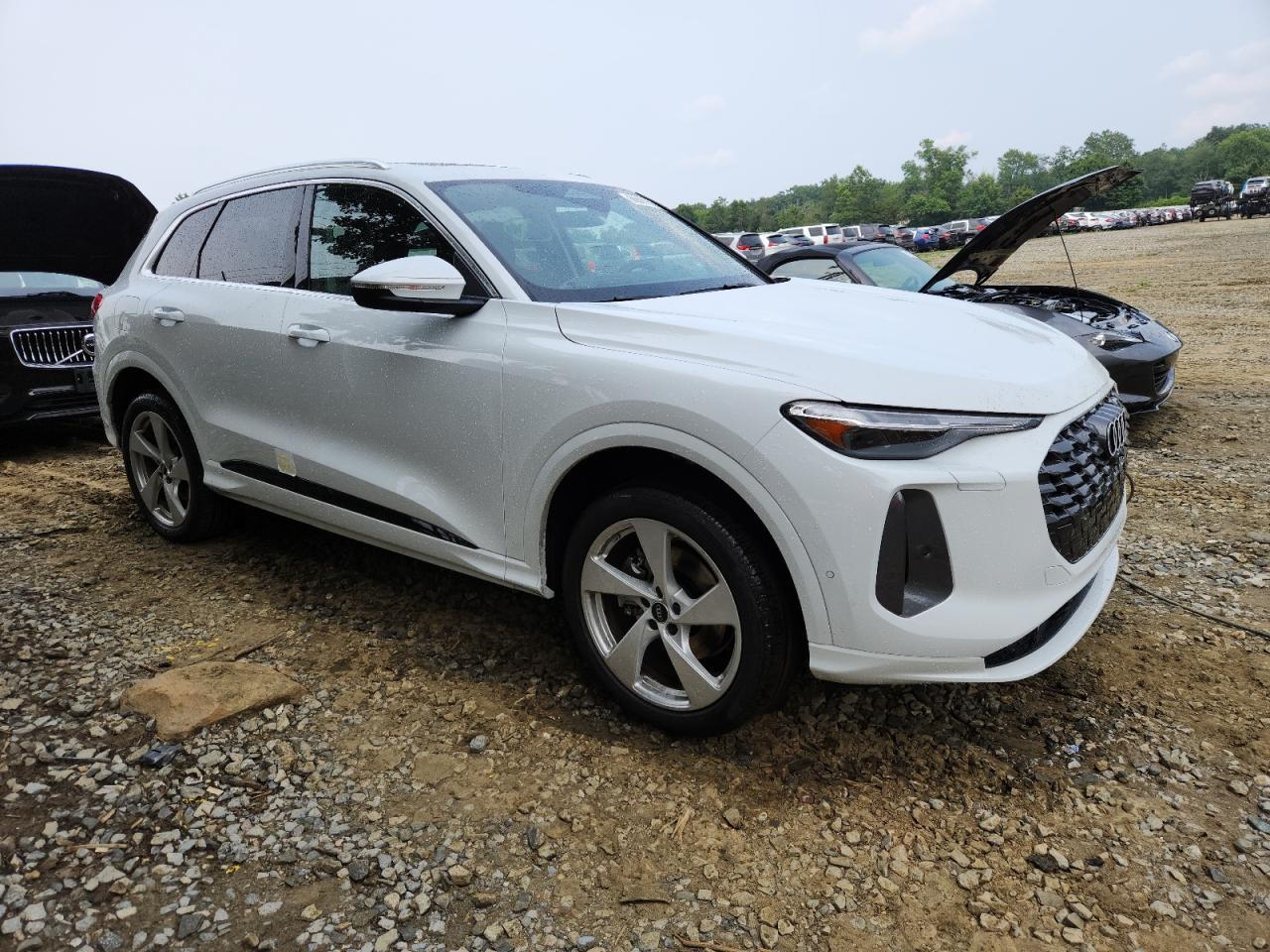 2025 Audi Q5 Premium Plus - Фото 4