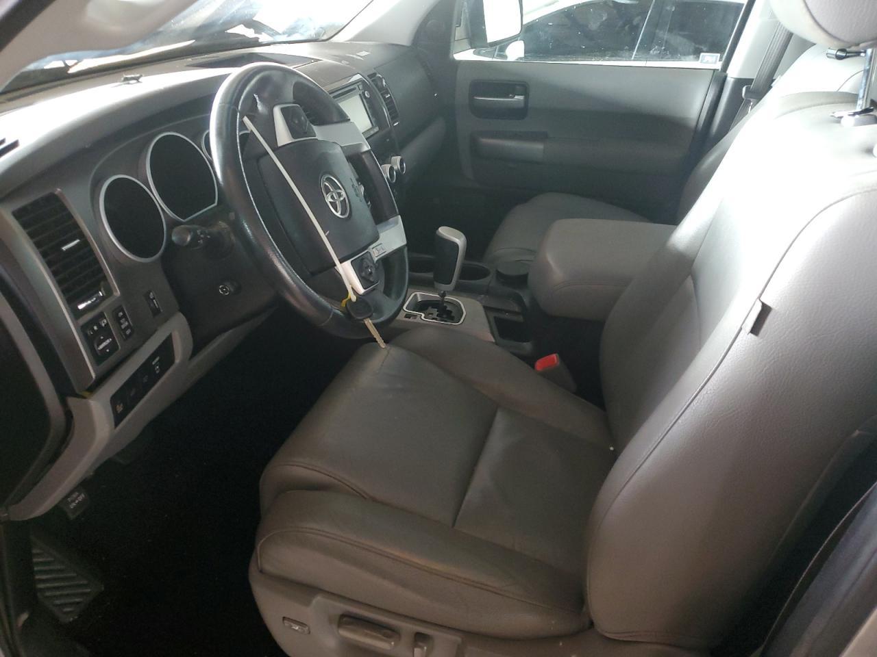 2017 Toyota Sequoia Limited - Фото 7