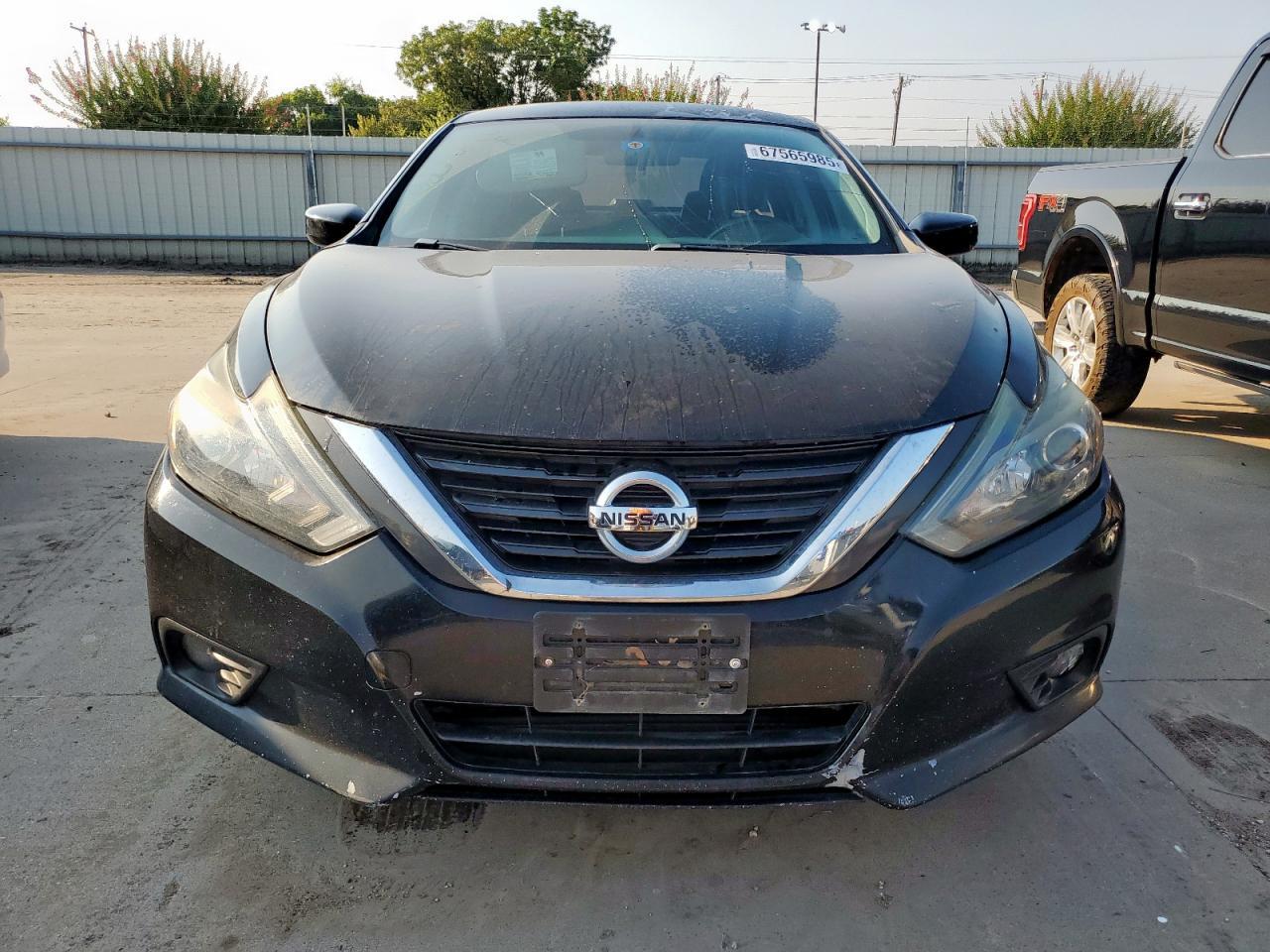 2016 Nissan Altima 2.5 - Image 5
