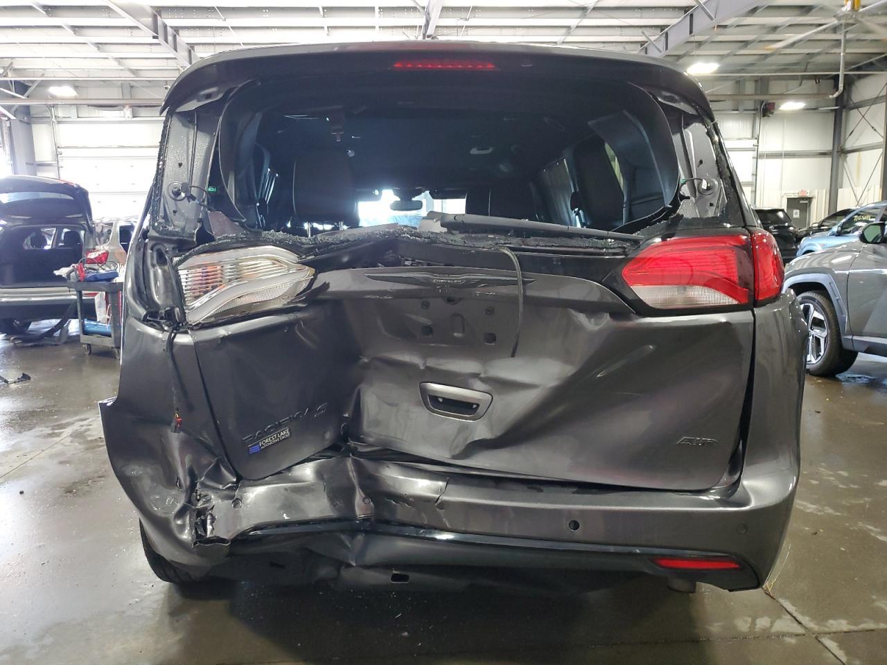 2020 Chrysler Pacifica Touring L - Фото 6