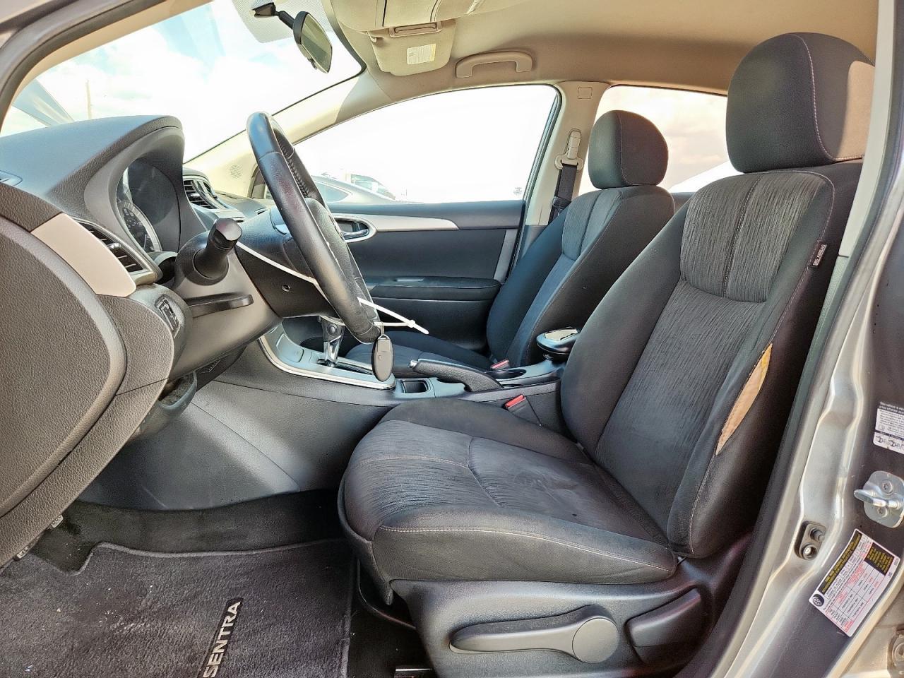 2015 Nissan Sentra S - Image 7