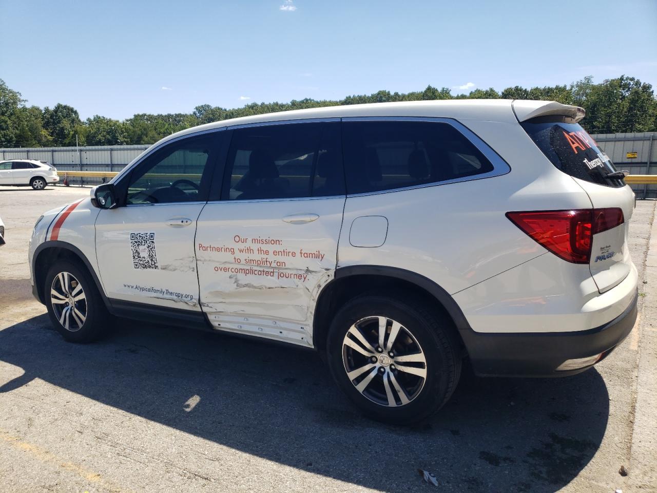 2017 Honda Pilot Exl - Image 2