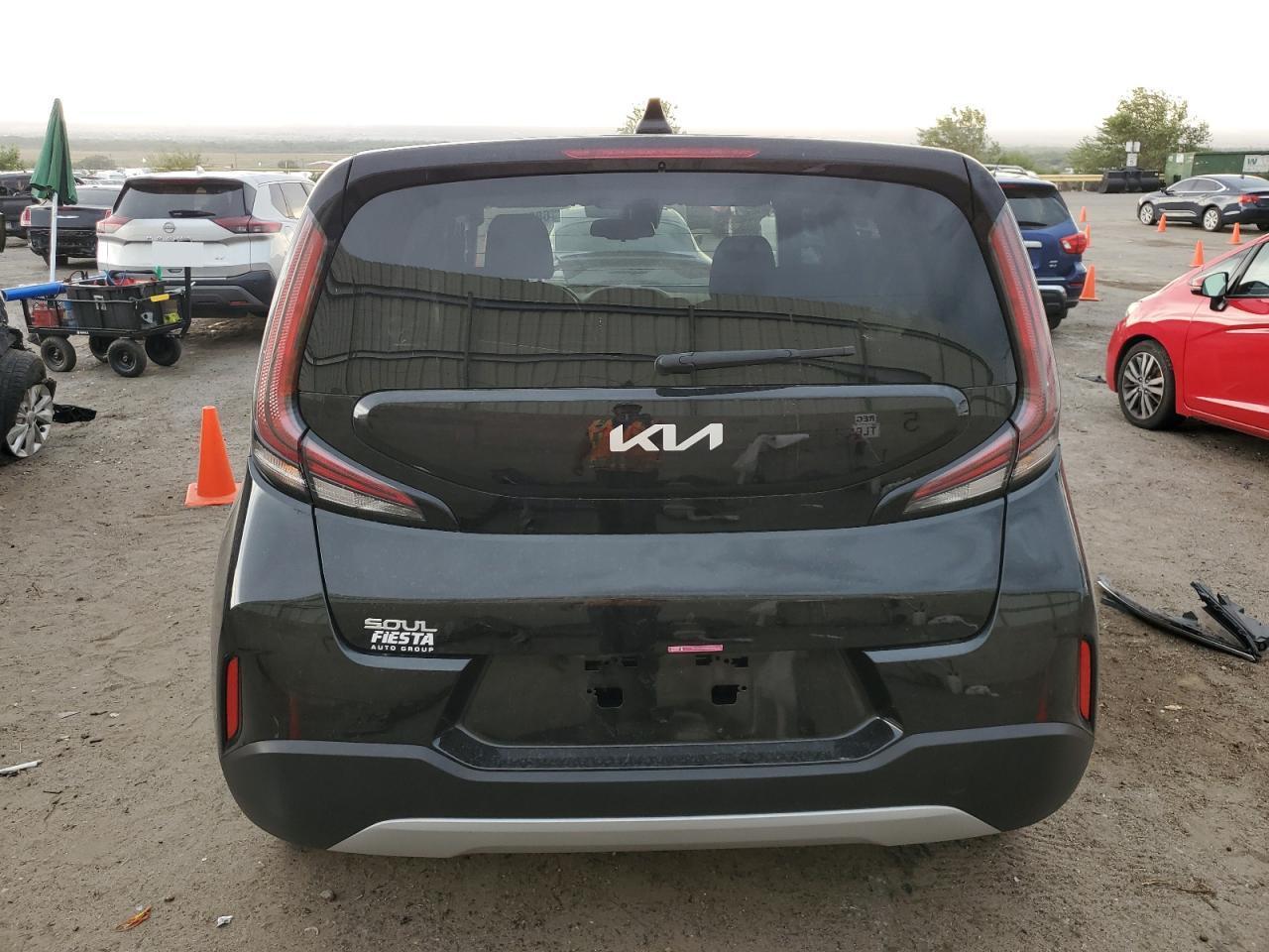 2024 Kia Soul Lx - Image 6