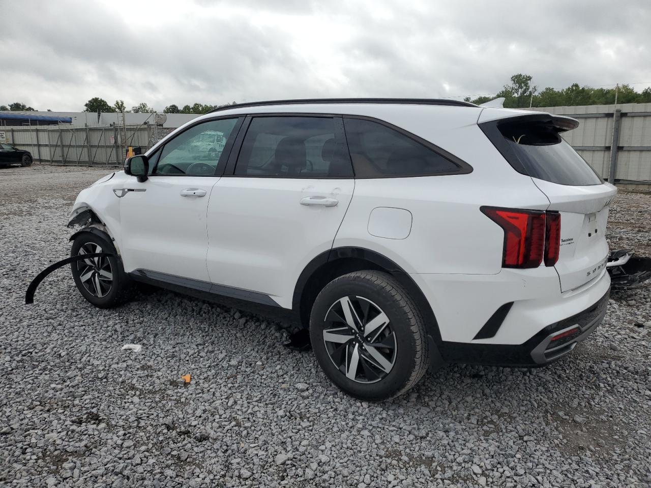 2022 Kia Sorento S - Фото 2
