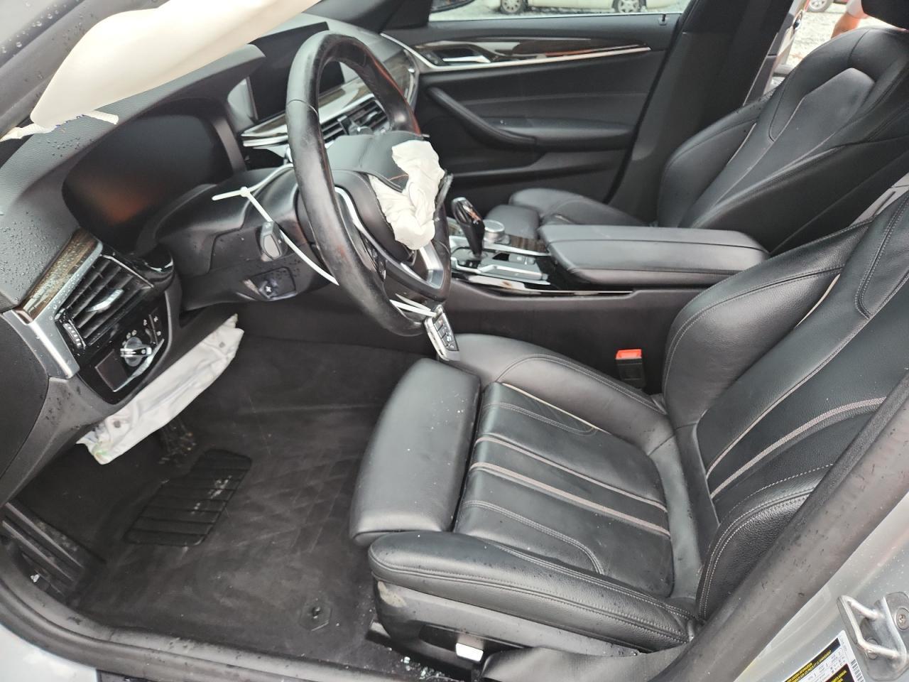 2020 BMW 530 I - Фото 7