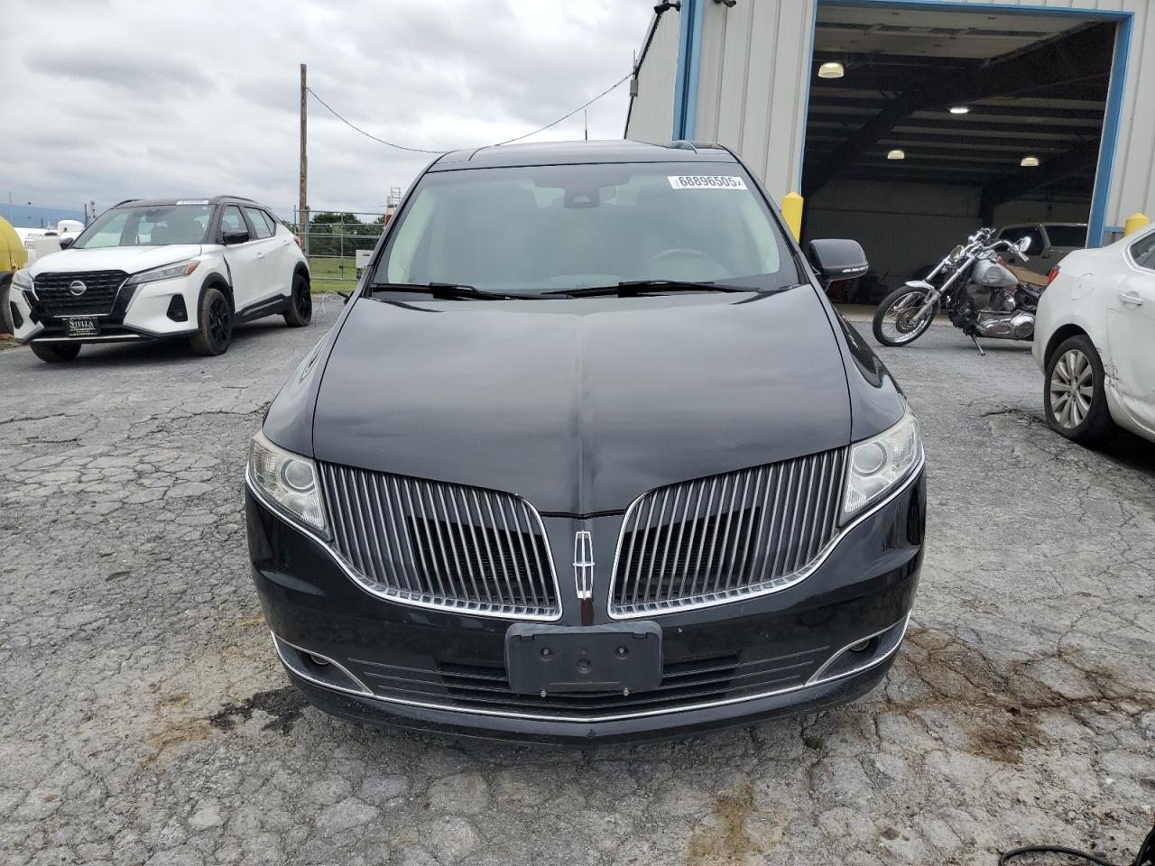 2014 Lincoln Mkt - Image 5