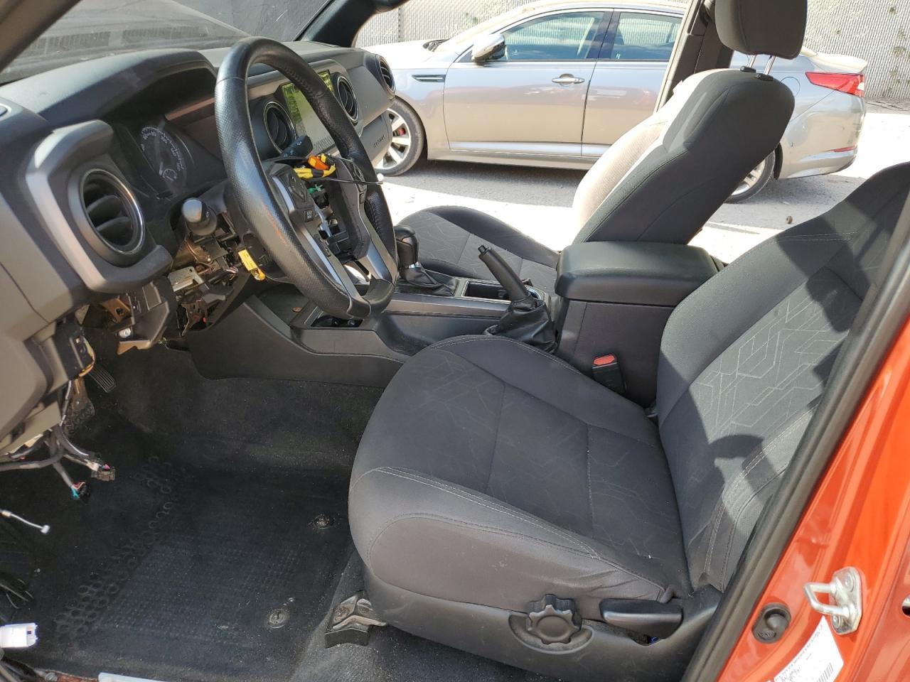 2017 Toyota Tacoma Double Cab - Image 7