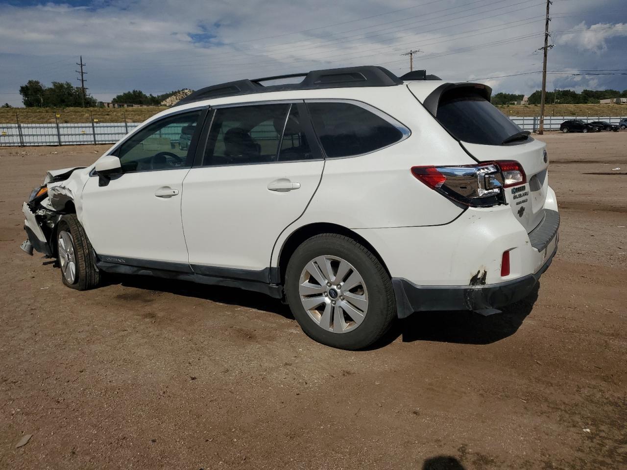 2016 Subaru Outback 2.5I Premium - Фото 2