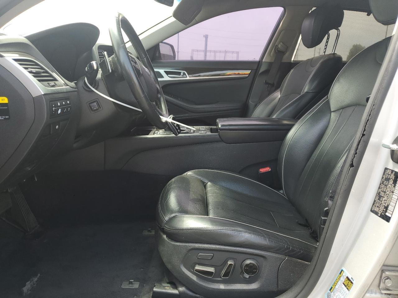 2016 Hyundai Genesis 3.8L - Фото 7