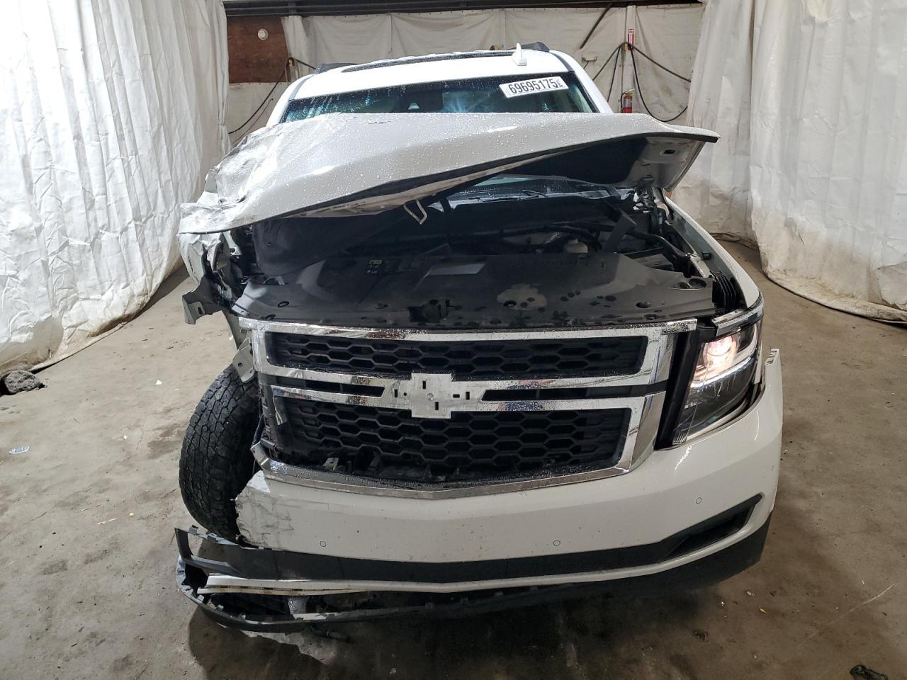 2016 Chevrolet Suburban K1500 Lt - Image 5