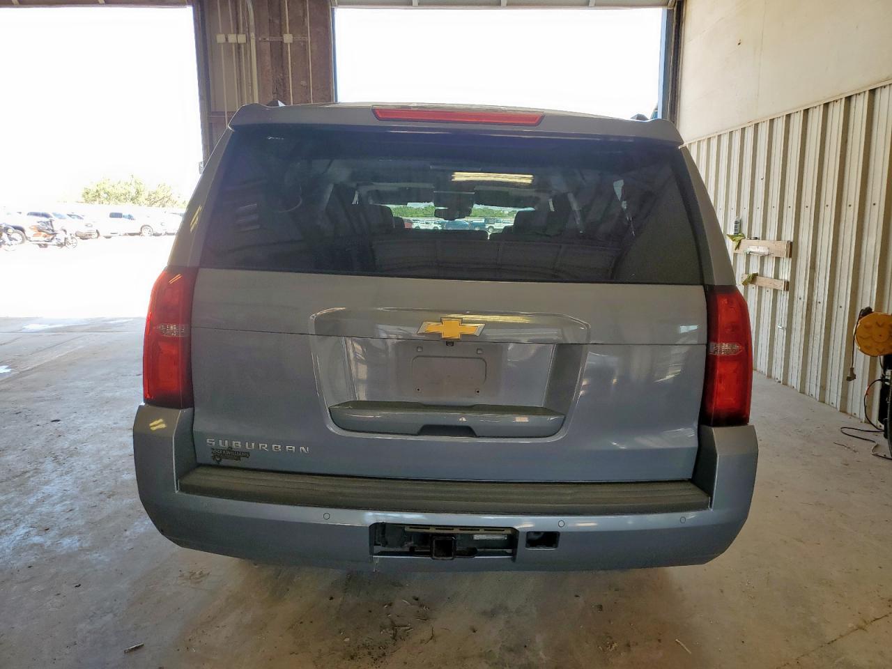 2016 Chevrolet Suburban C1500 Lt - Image 6