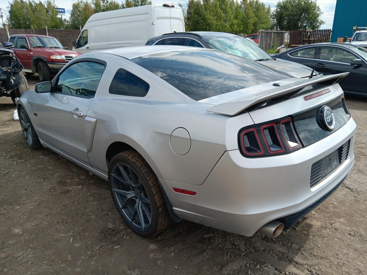 2014 Ford Mustang Gt - Фото 2