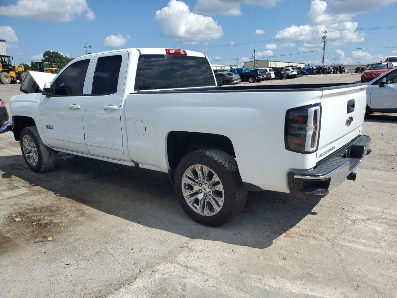 2017 Chevrolet Silverado C1500 Lt - Image 2