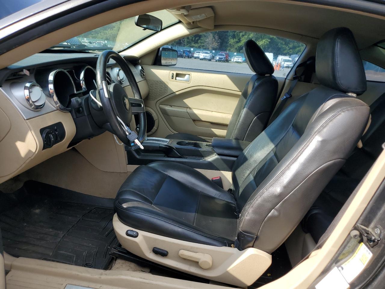 2008 Ford Mustang - Image 7