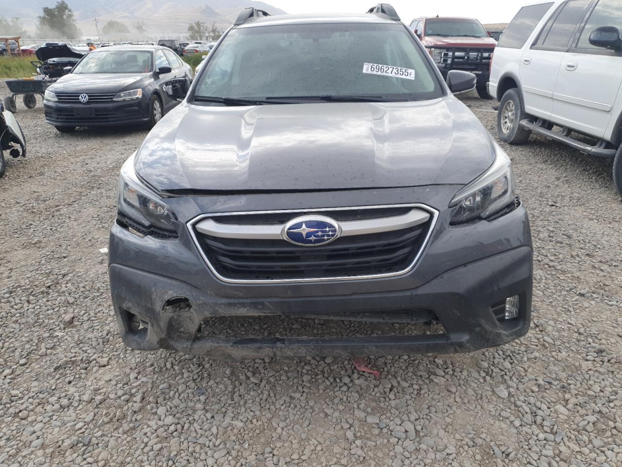 2022 Subaru Outback Premium - Image 5