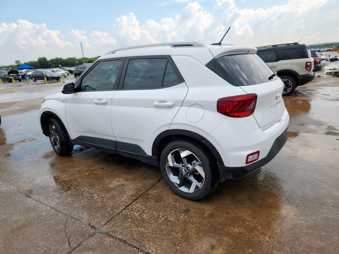 2024 Hyundai Venue Sel - Фото 2