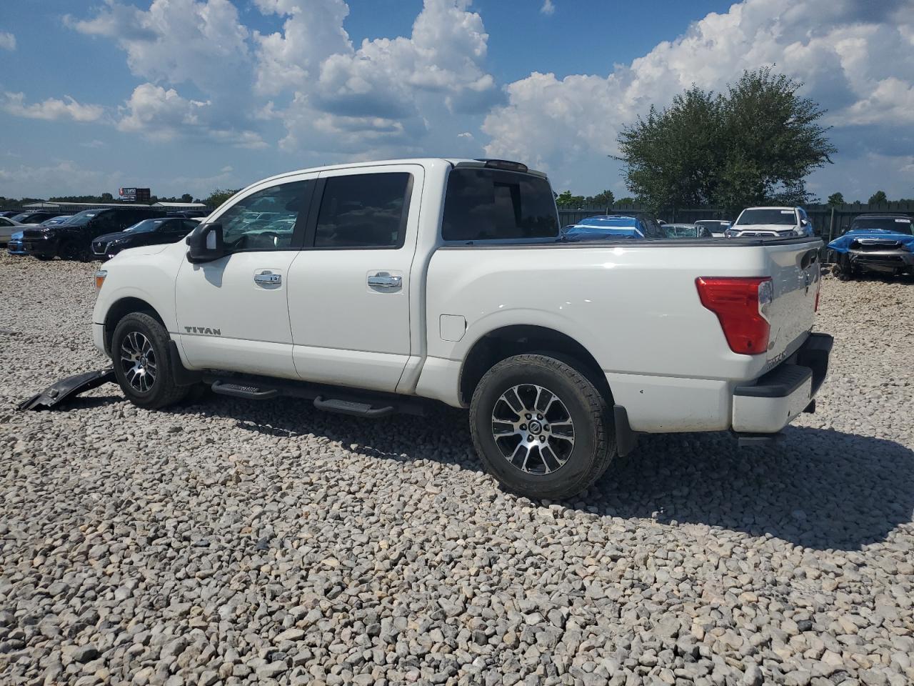 2021 Nissan Titan Sv - Image 2